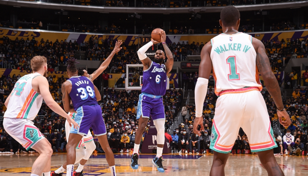 关于布莱顿迎意大利杯关键赛；冲刺阶段手感冰凉；话题不断；身体对抗强度拉满的信息-开云官网